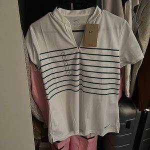 Women’s Nike golf shirt